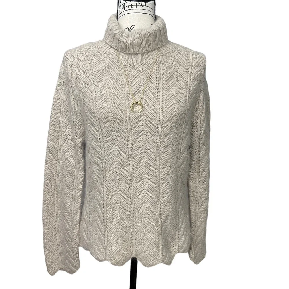 Deane & White Ramie/Angora Thick Knit Cream Soft Sweater Size Medium